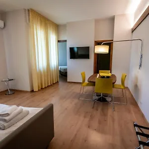 Porta Al Prato Apartmanhotel